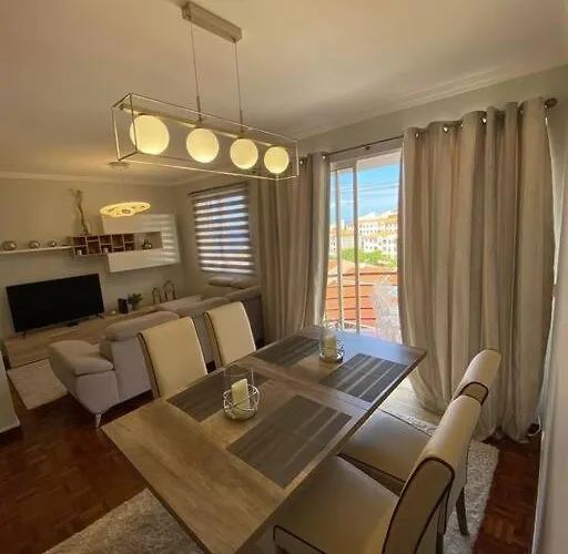 Residência Azevedo Câmara de Lobos