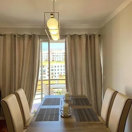 Residencia Azevedo Câmara de Lobos