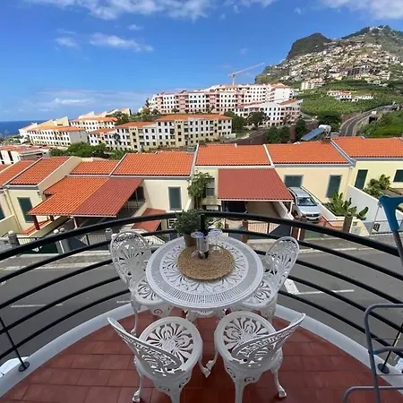 Residencia Azevedo * Camara de Lobos